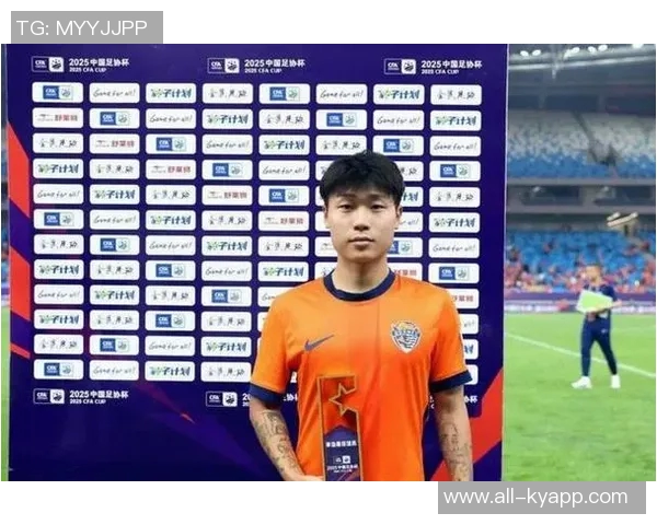 董路:邝兆镭加盟中超青岛海牛,将身披曲波郑龙穿过的27号球衣 董路:邝兆镭加盟中超青岛海牛,将身披曲波郑龙穿过的27号球衣