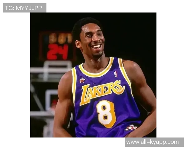 科比怀特加盟黄蜂感慨为家乡球队效力是人生幸运时刻 科比怀特加盟黄蜂感慨为家乡球队效力是人生幸运时刻